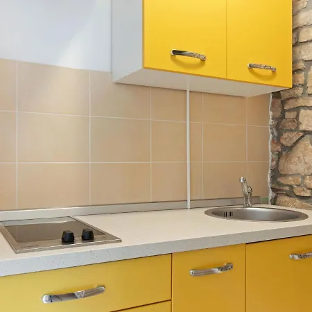 Alluring Holiday In Rovinj With Private Terrace בית נופש *